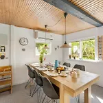 Landolf - 800m From The Sea By Interhome 別荘